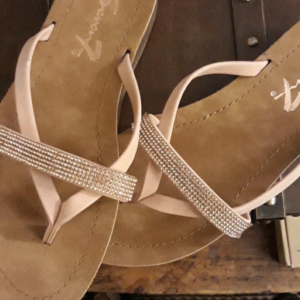 Sandals - Picture 2 of 2